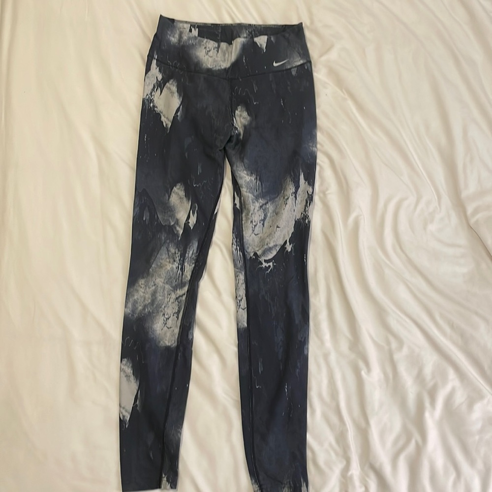 Nike leggings